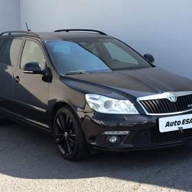 Fotka k inzerátu Škoda Octavia 2.0 TSi, RS, xenon, +kola / 18453106