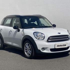 Fotka k inzerátu Mini Countryman 1.6 D, Výhřev sed, +pneu / 18804993