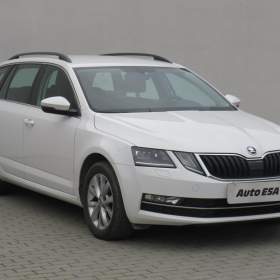 Fotka k inzerátu Škoda Octavia 1.6 TDi, Style, LED, +kola / 18807662