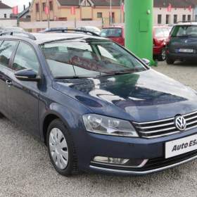 Fotka k inzerátu Volkswagen Passat 1.6TDi, Trendline, navi / 18851903