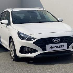 Fotka k inzerátu Hyundai i30 1.6 CRDi CW, AC, tempo, park / 18886959