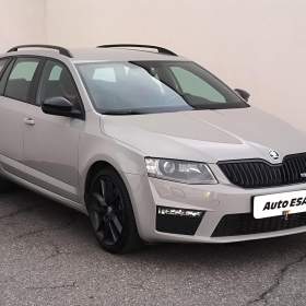 Fotka k inzerátu Škoda Octavia 2.0 TDi, RS, bixen, +ALU / 18887009