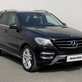 Fotka k inzerátu Mercedes- Benz 3.0 CDi ML350 4MATIC, Sport / 18887909