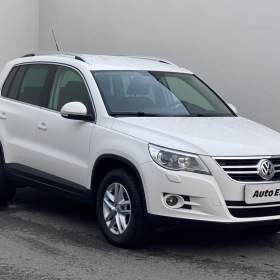 Fotka k inzerátu Volkswagen Tiguan 2.0TDi 4x4, ČR, DSG, bixen / 18888101