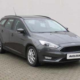 Fotka k inzerátu Ford Focus 1.5 TDCi, AC, TZ, xenon / 18888297