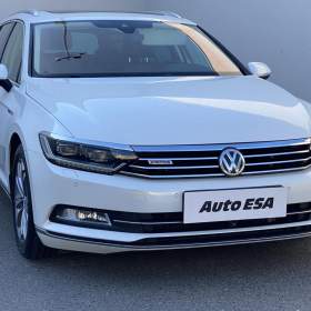 Fotka k inzerátu Volkswagen Passat 2.0TDi 4x4, Highline, DSG / 18888304