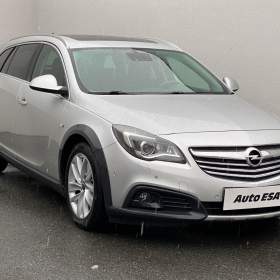 Fotka k inzerátu Opel Insignia 2.0 CDTi 4x4, Country Tourer / 18889000