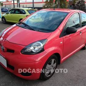 Fotka k inzerátu Toyota Aygo 1.0i, ČR, STK08/2025, AC / 18889046