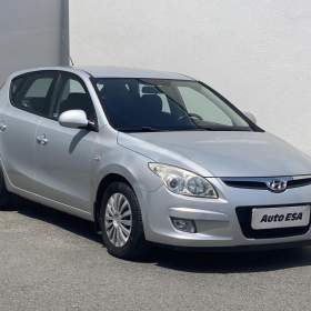 Fotka k inzerátu Hyundai i30 1.6 CRDi, ČR, Klima / 18889073