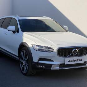 Fotka k inzerátu Volvo V90 2.0T6 AWD, 1. maj,ČR, Cross / 18889550