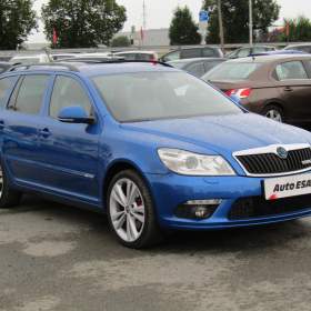 Fotka k inzerátu Škoda Octavia 2.0TDi, RS, xenon / 18889630