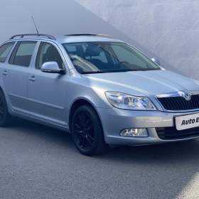 Fotka k inzerátu Škoda Octavia 1.4TSi, Ambition, DSG / 18889875