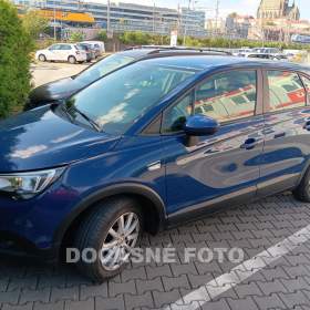 Fotka k inzerátu Opel Crossland X 1.2, 1. maj,ČR, park. senzor / 18889921