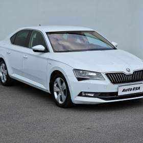 Fotka k inzerátu Škoda Superb 2.0 TDi, ČR, L&K, DSG / 18890732