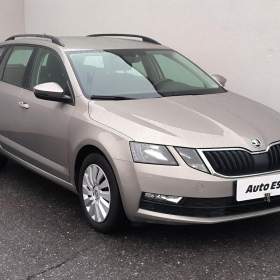 Fotka k inzerátu Škoda Octavia 1.6TDI, Ambition, DSG / 18890893