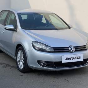 Fotka k inzerátu Volkswagen Golf 1.4 TSi, Highline, DSG / 18891124