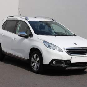 Fotka k inzerátu Peugeot 2008 1.2PT / 18891163