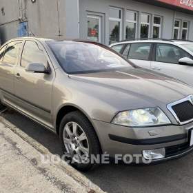 Fotka k inzerátu Škoda Octavia 2.0 fsi, STK07/2026 / 18891272