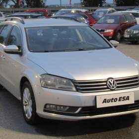 Fotka k inzerátu Volkswagen Passat 2.0TDi variant, STK09/2026 / 18891335