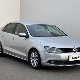 Fotka k inzerátu Volkswagen Jetta 1.4 TSi, Comfortline / 18891378