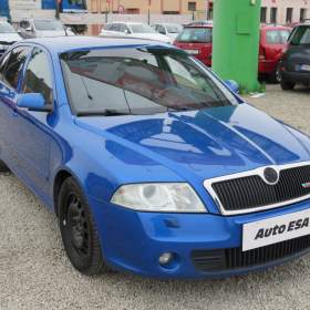 Fotka k inzerátu Škoda Octavia 2.0TFSi, RS, xenon, +ALU / 18900177