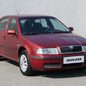 Fotka k inzerátu Škoda Octavia 1.6i, 2. maj,ČR, Elegance, AC / 18901499