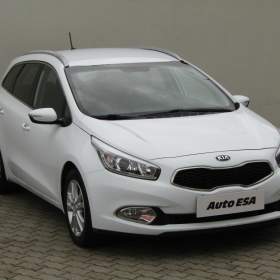 Fotka k inzerátu Kia Ceed 1.6 CRDi, ČR, AC, navi, temp. / 18907655