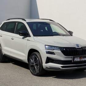 Fotka k inzerátu Škoda Karoq 1.5 TSi, 1. maj,ČR, SportLine / 18942838