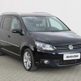 Fotka k inzerátu Volkswagen Touran 1.6TDi, Highline, navi / 18957361