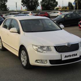 Fotka k inzerátu Škoda Superb 2.0 TDi, Navi, xenon, park / 18960248