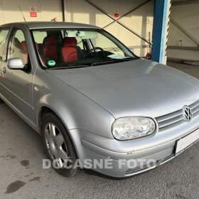 Fotka k inzerátu Volkswagen Golf 1.6i 16V, aut. klima / 18968795