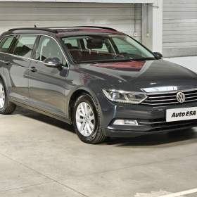 Fotka k inzerátu Volkswagen Passat 2.0TDI, Comfortline / 18972709