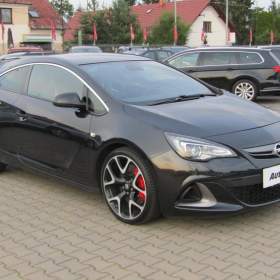 Fotka k inzerátu Opel Astra 2.0 GTC, OPC, park. senzor / 18975701