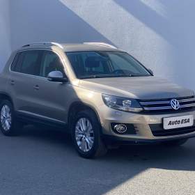 Fotka k inzerátu Volkswagen Tiguan 1.4TSi, Life, navi, kamera, / 18995567