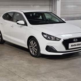 Fotka k inzerátu Hyundai i30 1.4T- GDi, 1. maj,ČR, AC, park / 18995585