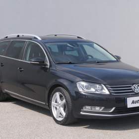 Fotka k inzerátu Volkswagen Passat 2.0TDi, Bixen, kůže / 18996417