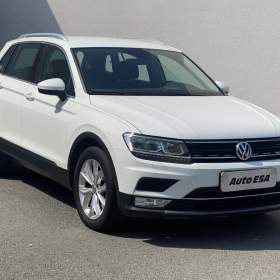 Fotka k inzerátu Volkswagen Tiguan 2.0 TDi, Highline, LED, navi / 19000324