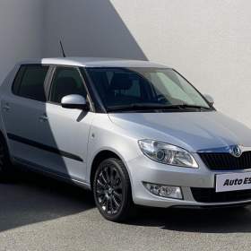 Fotka k inzerátu Škoda Fabia 1.2 TSi, Style / 19000682