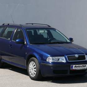 Fotka k inzerátu Škoda Octavia 1.6i, ČR, AC, TZ, park.čidla / 19001360