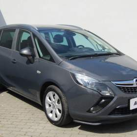 Fotka k inzerátu Opel Zafira 1.4T, Navi, park.čidla / 19001364