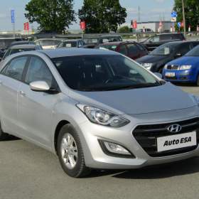 Fotka k inzerátu Hyundai i30 1.6 CRDi, AC, tempo, park / 19004118