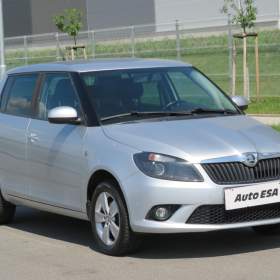 Fotka k inzerátu Škoda Fabia 1.2 TSi, AC, park.čidla / 19004403