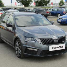 Fotka k inzerátu Škoda Octavia 2.0TDi, ČR, RS, DSG, LED / 19010526