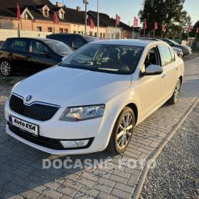 Fotka k inzerátu Škoda Octavia 1.2 TSI, ČR, park. senzor / 19011626