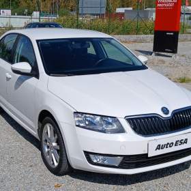 Fotka k inzerátu Škoda Octavia 1.2 TSI, ČR, Park. asistent / 19011626