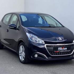 Fotka k inzerátu Peugeot 208 1.2 PT, Signature / 19013878