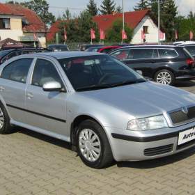 Fotka k inzerátu Škoda Octavia 1.6i, ČR, AC, TZ, tempo / 19013904