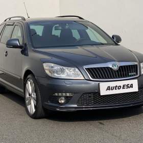 Fotka k inzerátu Škoda Octavia 2.0 TDi, RS, DSG, TZ / 19014240