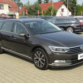 Fotka k inzerátu Volkswagen Passat 2.0TDi, Highline, DSG, panor / 19018290