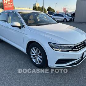 Fotka k inzerátu Volkswagen Passat 1.5 TSi, ČR, Business, LED / 19018906